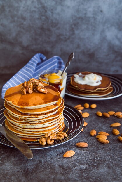 Delicious pancakes with honey