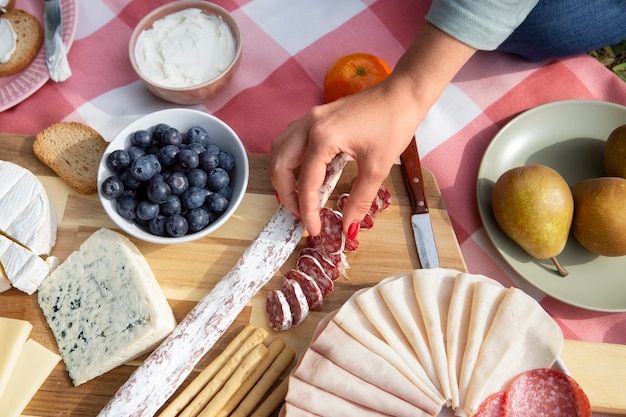 Free Photo delicious picnic still life