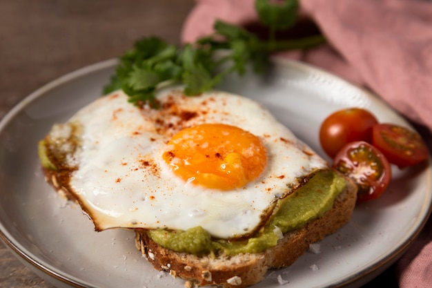 Free photo delicious sandwich with egg on plate