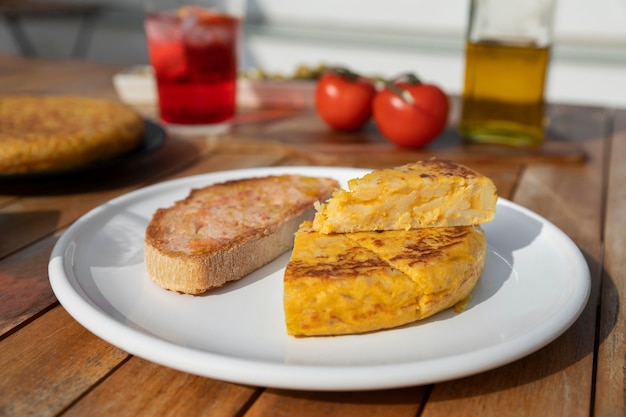 Free photo delicious spanish tortilla on table