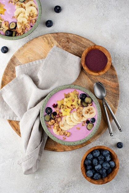 Delicious sweet açai bowl composition