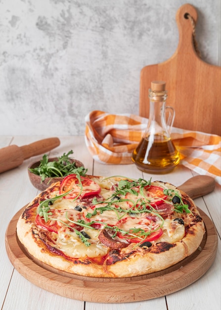 Free photo delicious traditional pizza assortment