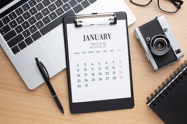 Desk calendar with texts in english