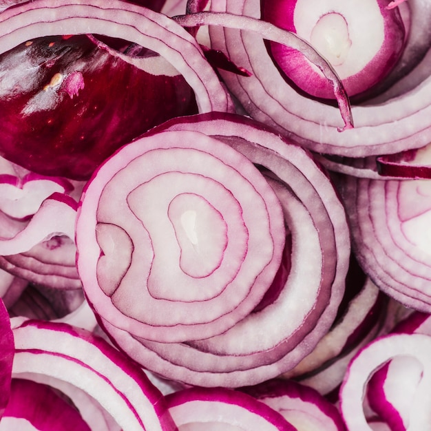 Free photo detail view of fresh onion slices