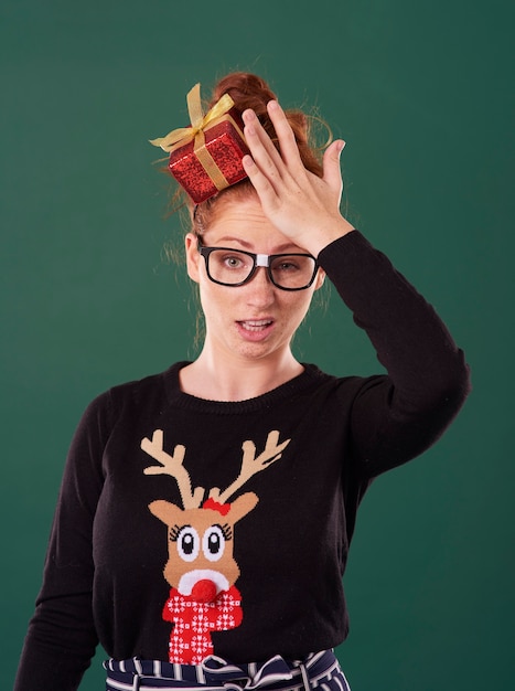 Free photo disappointed woman in christmas time