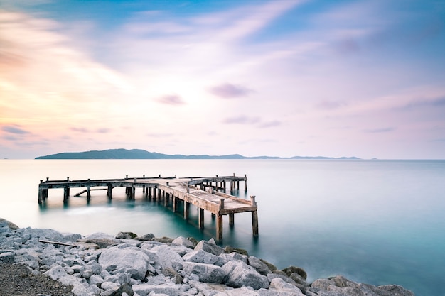 Free Photo dock and pier at sea in twilight long exposure