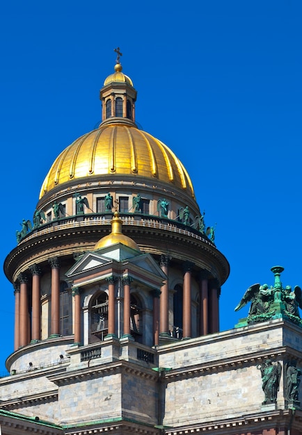 Free Photo dome of saint isaac's cathedral