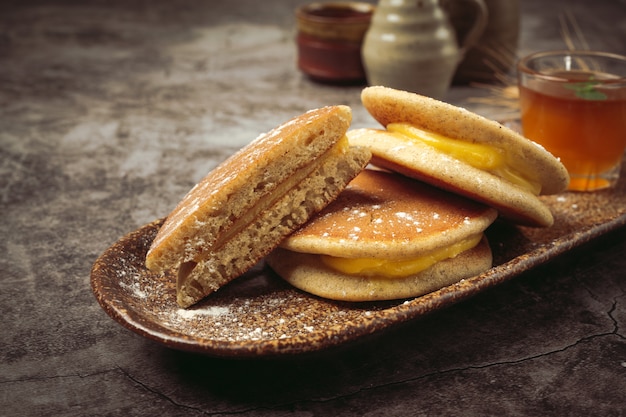 Free photo dorayaki pancakes stuffed with vanilla japanese food.