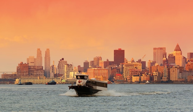 Downtown Manhattan skyline