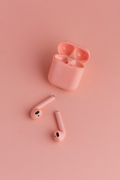 Free photo earphones with minimalist monochrome background