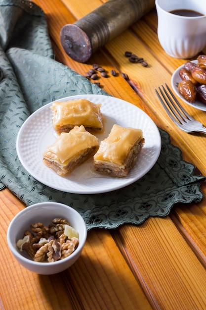 Free photo eastern sweets on plate with walnuts