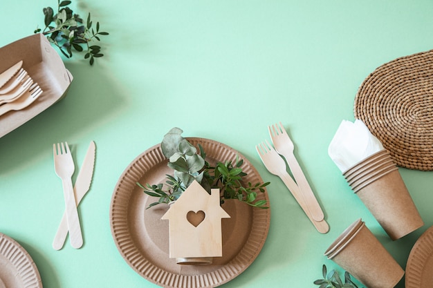 Free photo eco-friendly, stylish recyclable paper tableware.