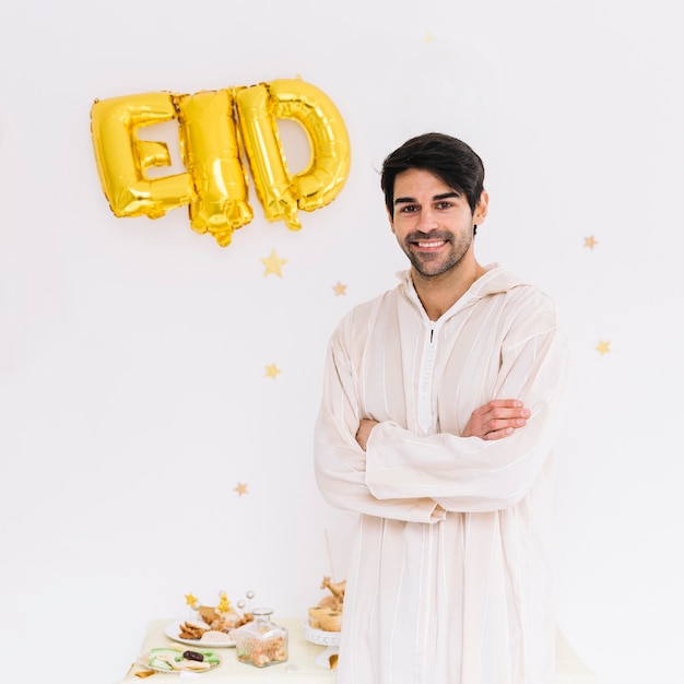 Free photo eid al-fitr concept with muslim man