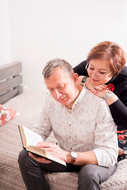 Free photo elderly couple reading