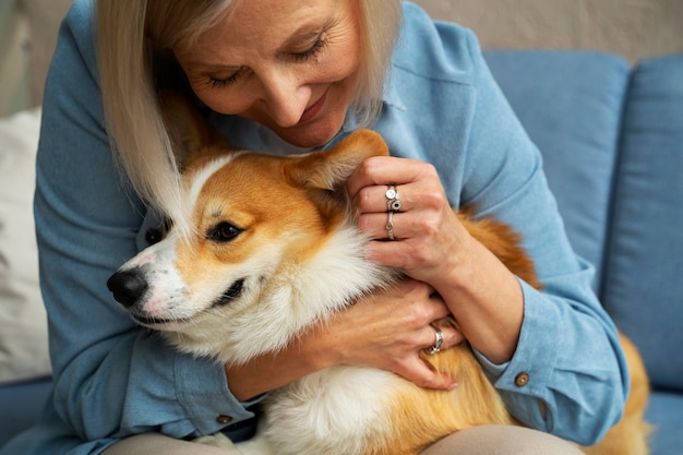 Elderly person spendng tim with their pets