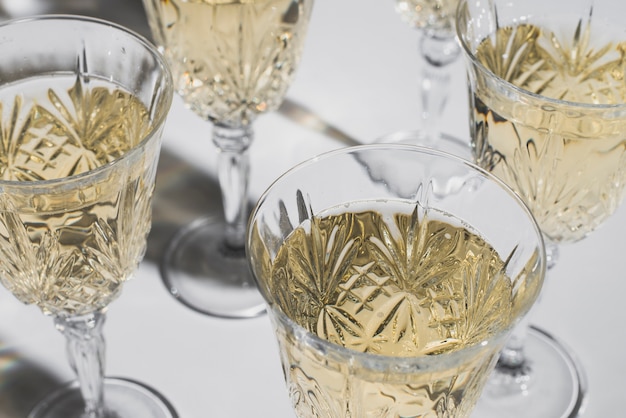 Free photo elegant champagne glasses