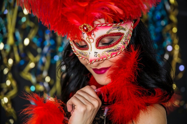 Free Photo elegant woman celebrating venetian carnival