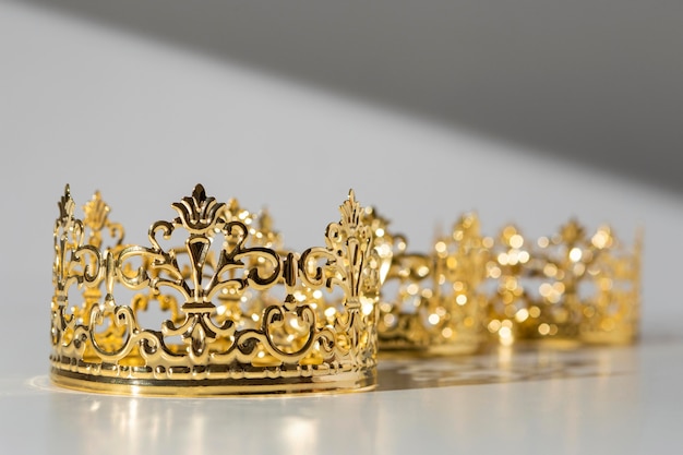 Free Photo epiphany day golden crowns