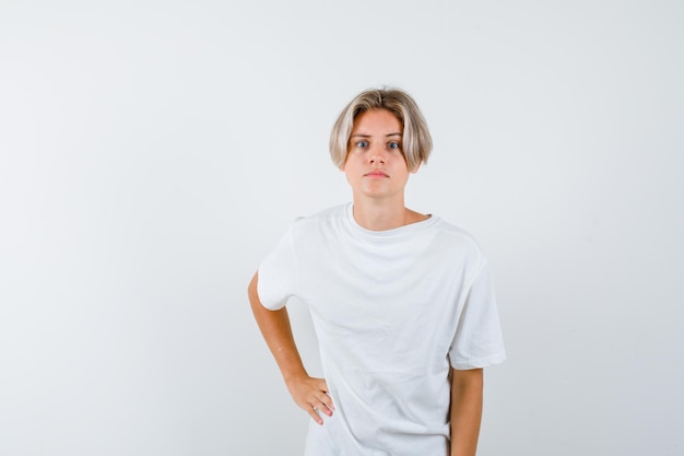 Free Photo expressive young boy posing in the studio