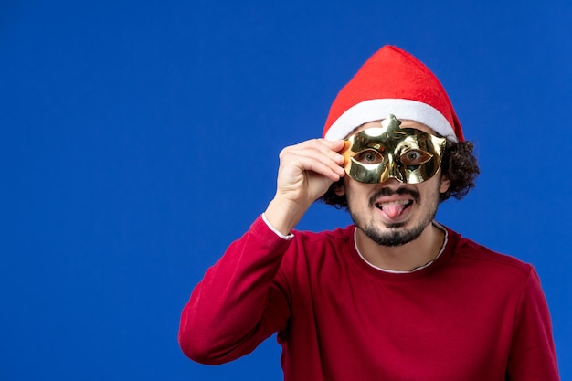 Free Photo expressive young man posing for christmas