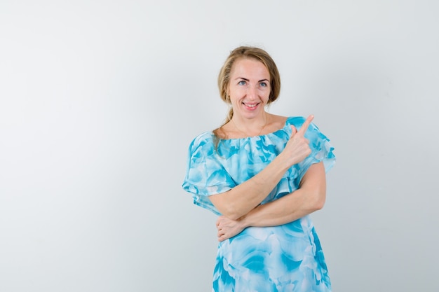 Expressive young woman posing in the studio