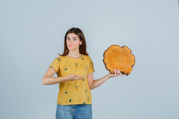 Expressive young woman posing in the studio