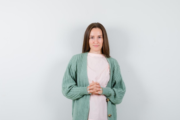 Free Photo expressive young woman posing in the studio