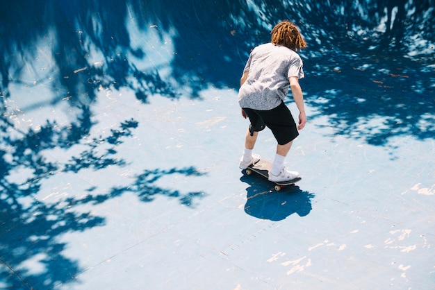 Free Photo extreme skater riding in ramp