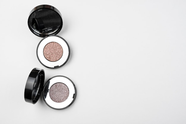 Free photo eye shadow set with copy space