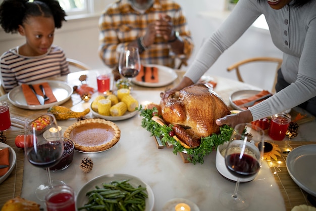 Family being ready for their thanksgiving dinner