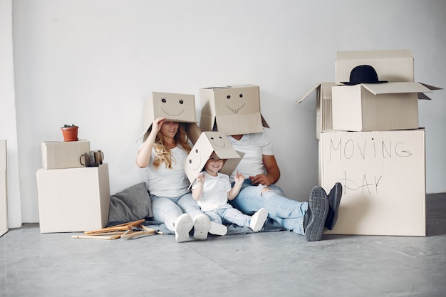 Family moving and using boxes