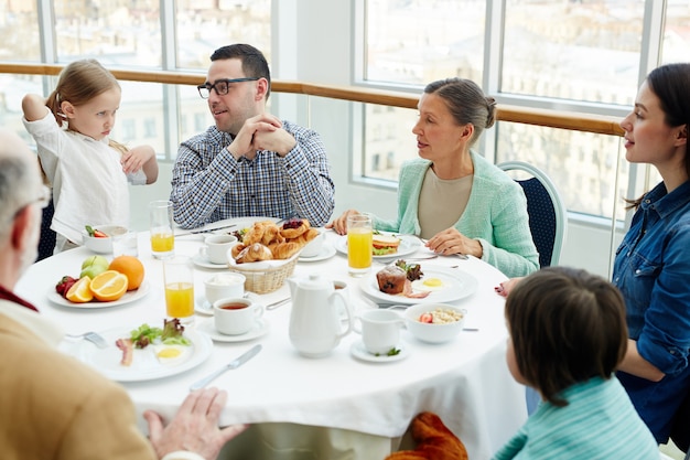 Family in restaurant