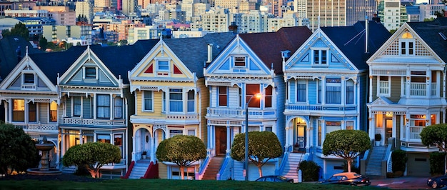 Free Photo famous painted ladies of san francisco