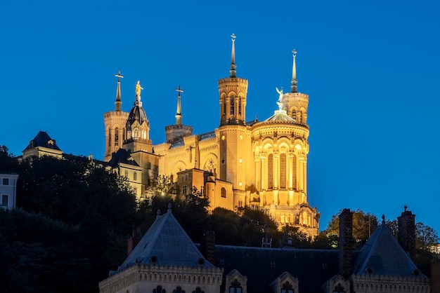 Free Photo famous view of fourviere basilica in lyon by night france