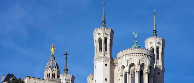 Free photo famous view of notredamedefourviere basilica in lyon