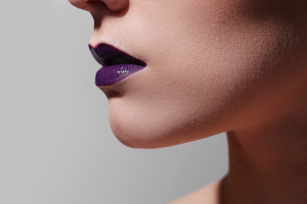 Free photo fashion purple lips