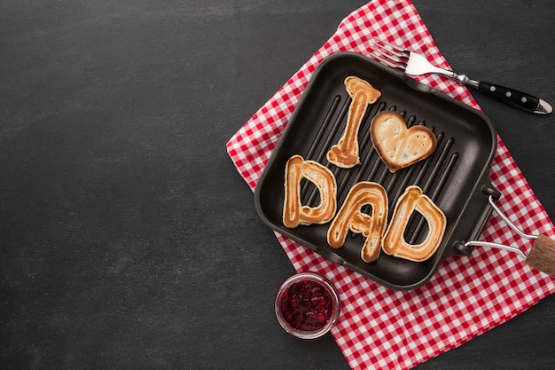 Free photo father's day pancakes surprise