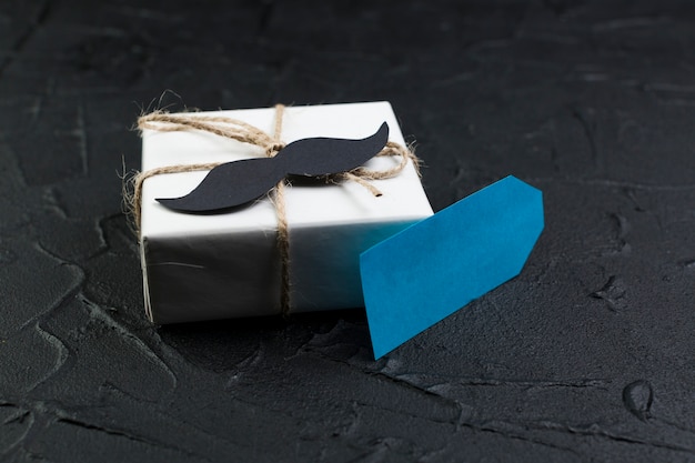 Free photo fathers day composition with present box