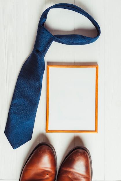 Free Photo fathers day concept with whiteboard and tie