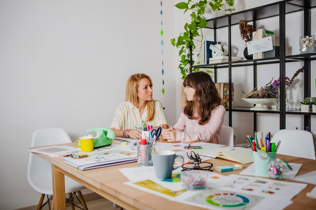 Free photo female workers in office