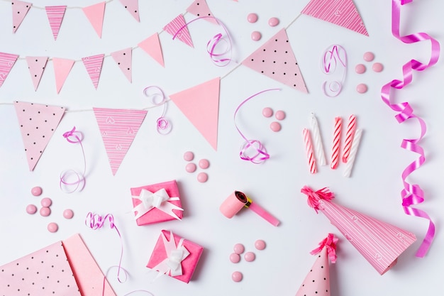 Free photo flat lay birthday decoration