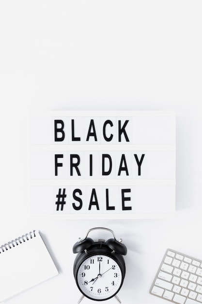 Free photo flat lay black friday sale light box on desk