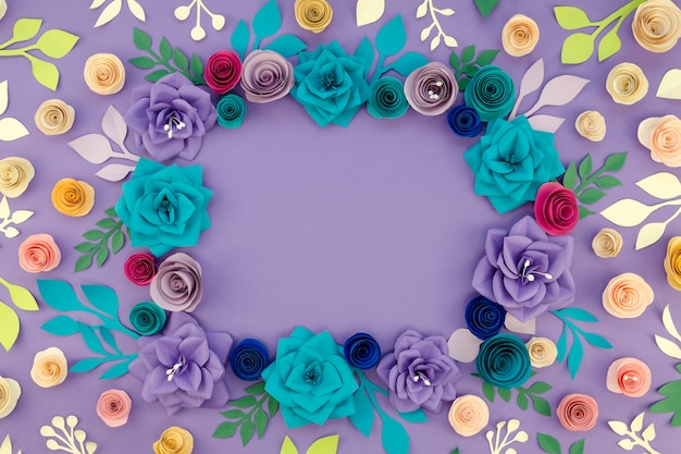 Free Photo flat lay circular floral frame with copy-space