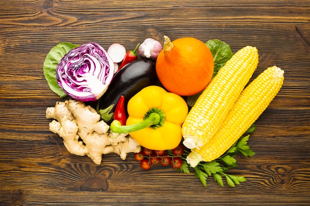 Flat lay colorful delicious vegetables arrangement