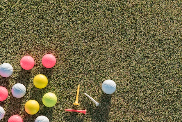 Flat lay golf balls collection with copy-space