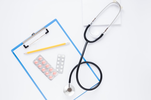 Flat lay medical composition