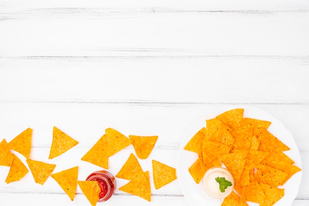 Free photo flat lay of nachos with copyspace