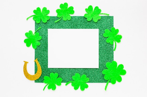 Free photo flat lay st patrick items arrangement