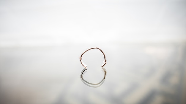 Free photo flexible glass rings vintage chain art