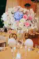 Free photo flower centerpiece bouquet with eustomas and hydrangeas